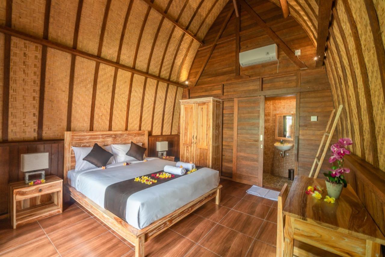 Wooden Puri Guesthouse Uluwatu Zewnętrze zdjęcie