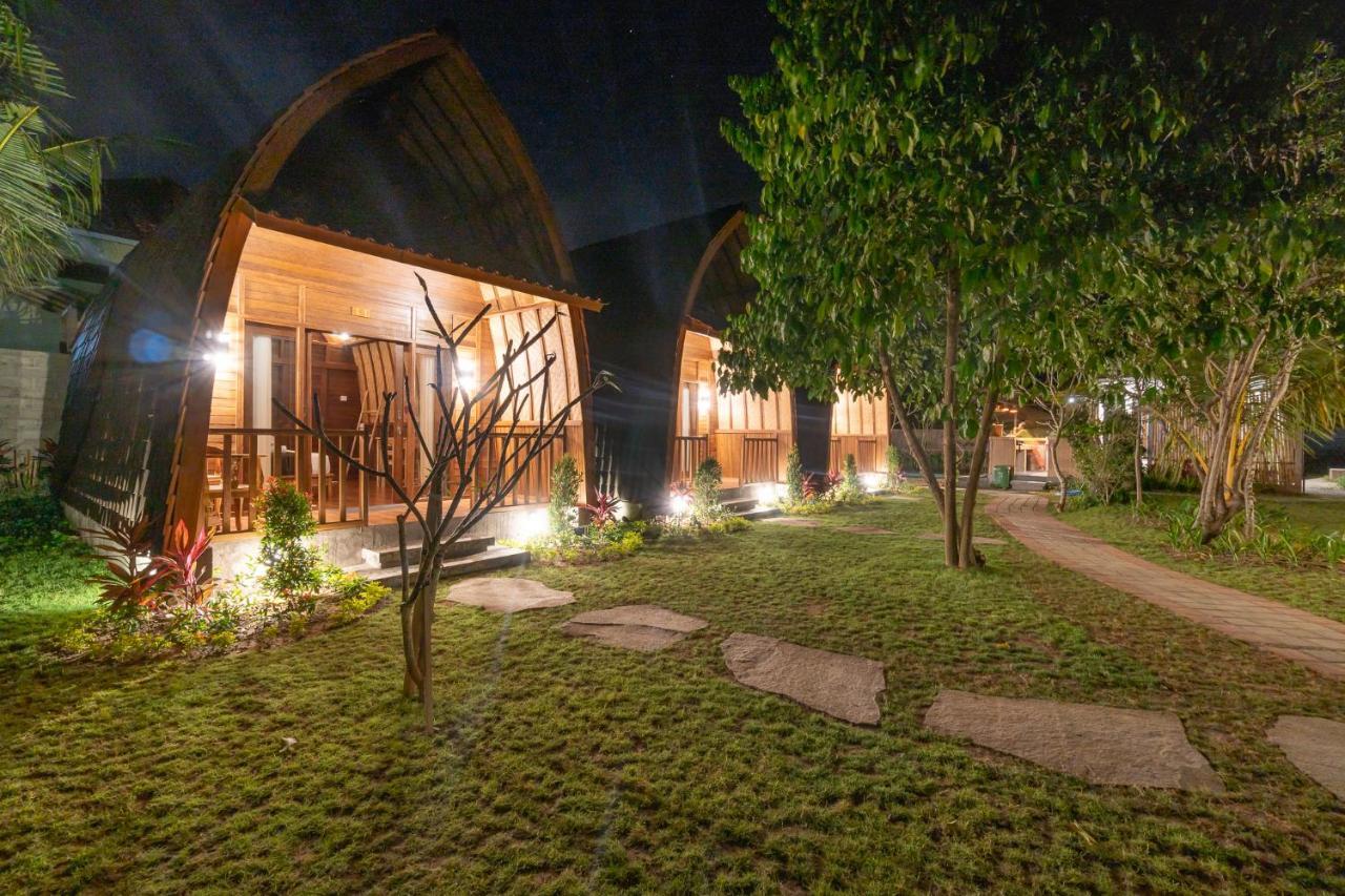 Wooden Puri Guesthouse Uluwatu Zewnętrze zdjęcie