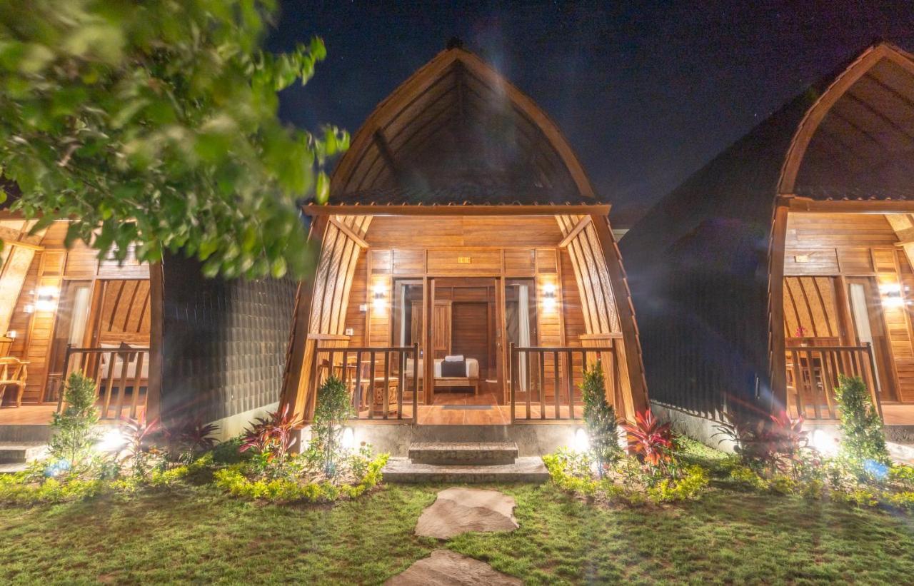 Wooden Puri Guesthouse Uluwatu Zewnętrze zdjęcie